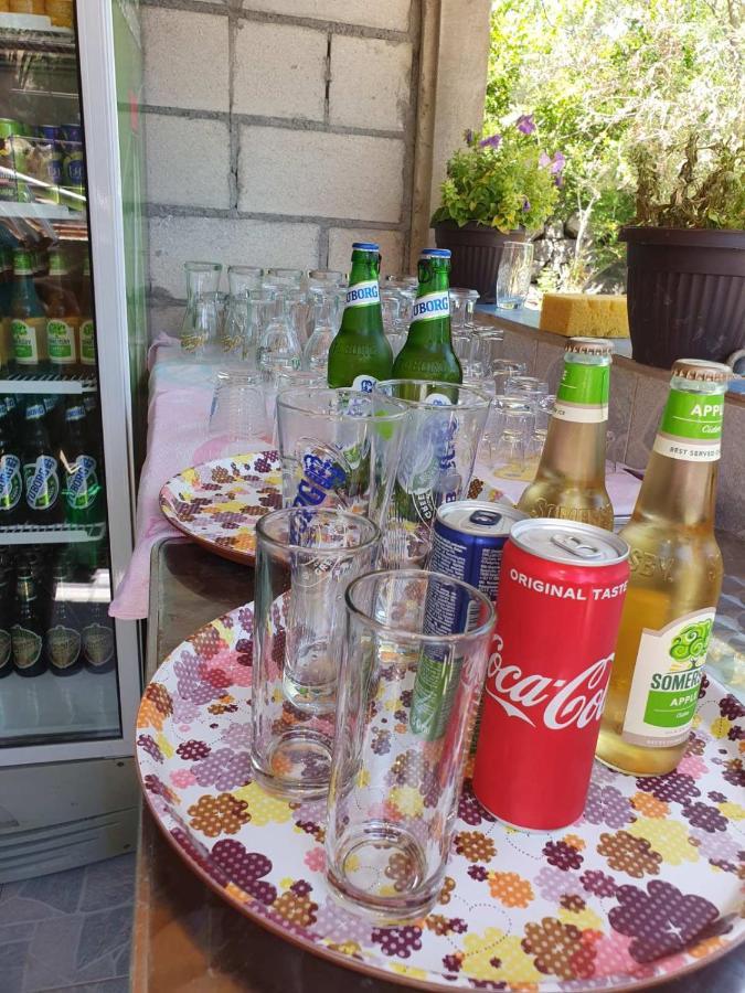 Mali Raj Apartmani Cetinje Exteriör bild
